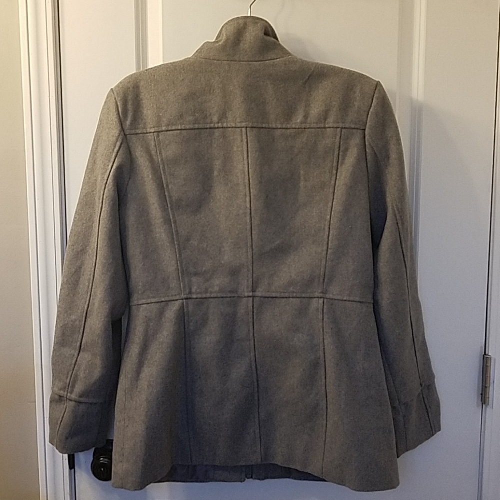 Coat - Picture 4 of 5